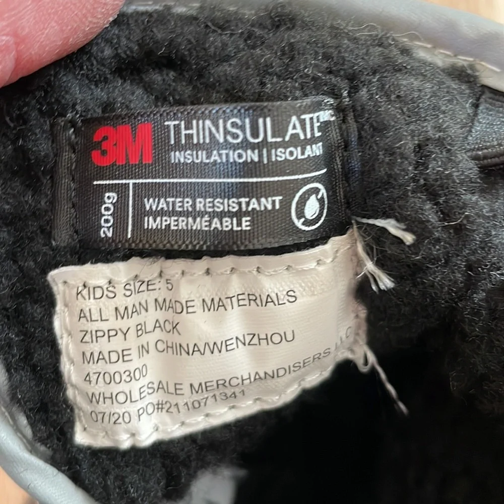 3M Thinsulate water resistant insulated boots